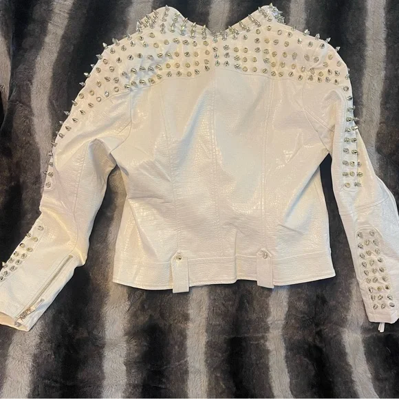 NWT SX Women Faux Leather PU White Jacket Studded Rivet Fashion Jacket Size M - Picture 11 of 12
